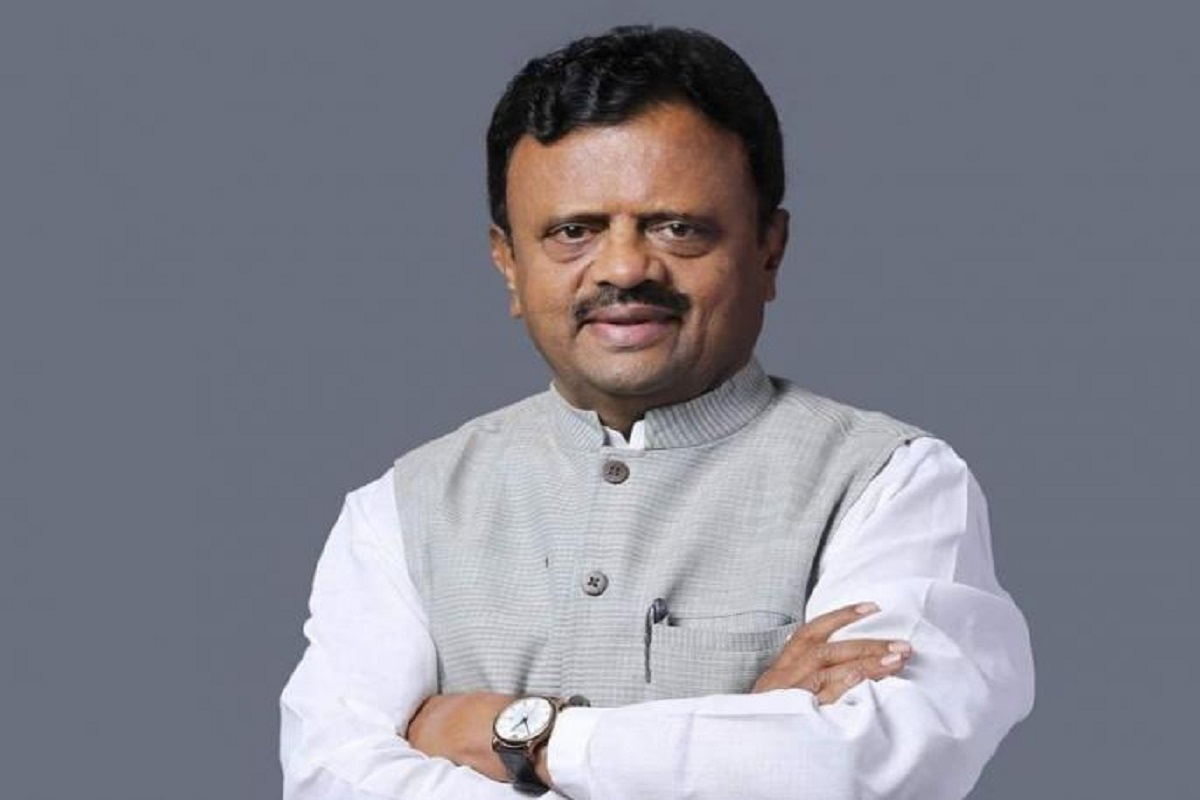 राज्यात कोरोनाचा धोका वाढत असतानाच आणखी एका मंत्र्याला COVID 19 ची लागण