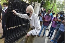 काठी ठेकवत राजीव कपूर यांच्या अंत्यदर्शनाला आलेले हे गृहस्थ नक्की कोण?