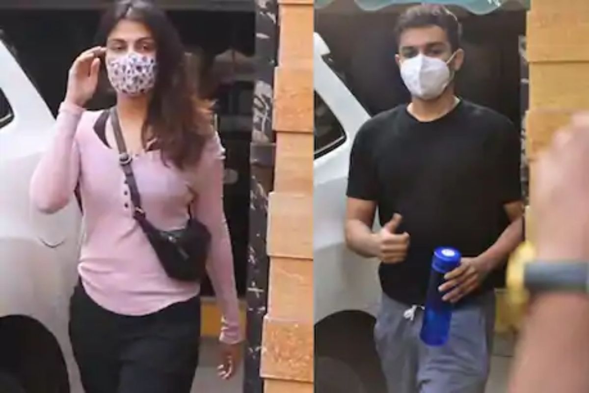 नेमकी त्याच ठिकाणी रिया चक्रवर्ती पुन्हा दिसली; मीडियाने विचारलेल्या प्रश्नावर म्हणाली...पाहा VIDEO