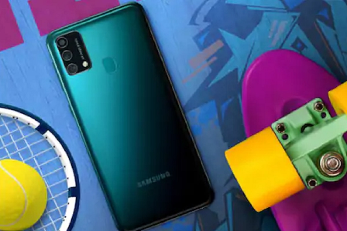 Samsung चा 17 हजारांचा स्मार्टफोन 10,849 रुपयांत खरेदी करण्याची संधी; ही आहे ऑफर