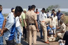 सावित्री नदीच्या पात्रात आढळला मृतदेह, पाण्यात तलवारही सापडल्याने खुनाचा संशय सावित्री नदीच्या पात्रात आढळला मृतदेह, पाण्यात तलवारही सापडल्याने खुनाचा संशय