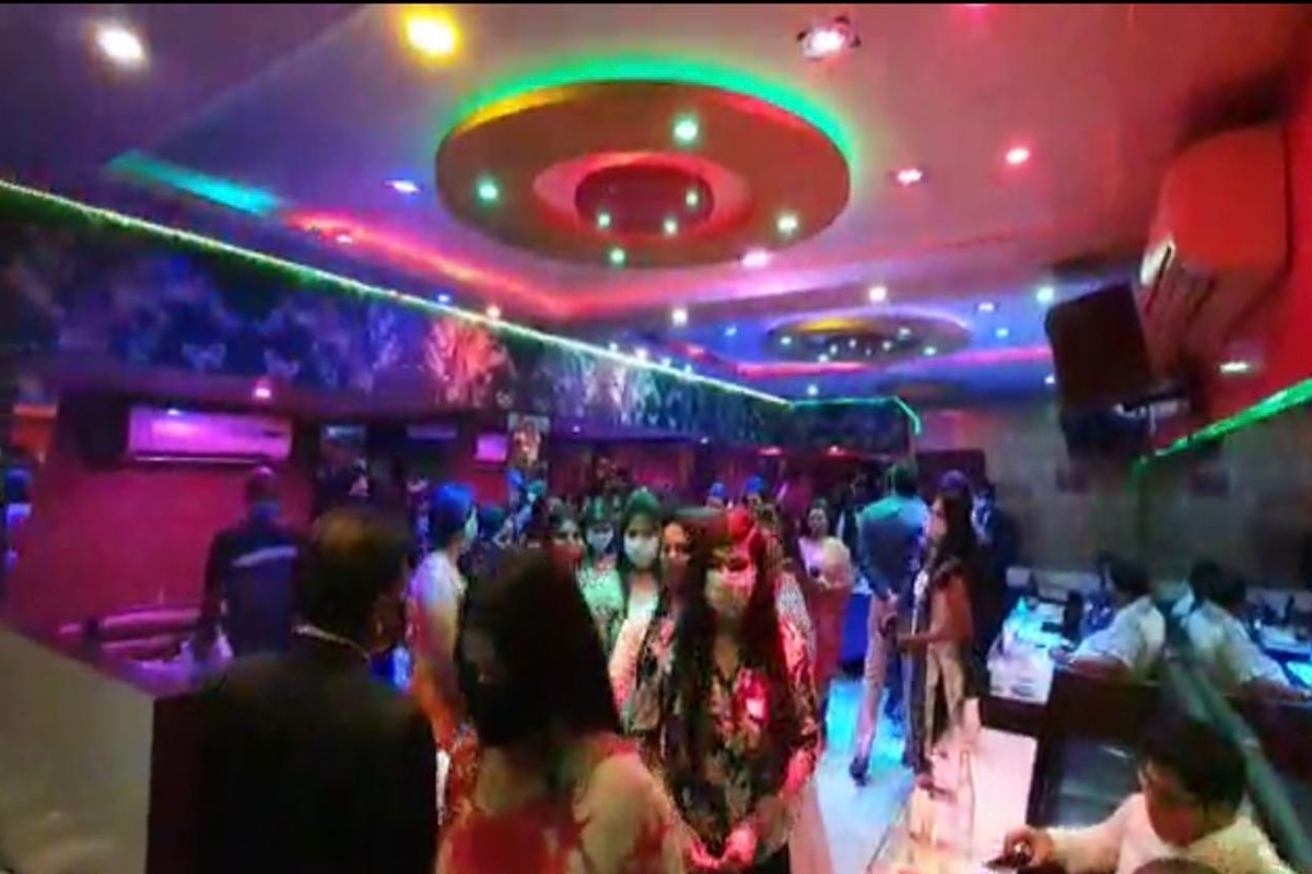 दोन लेडीज बारसह एकूण 5 बार सील, ठाणे पालिकेची धडक कारवाई