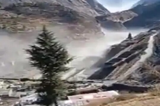Uttarakhand News : उत्तराखंडमध्ये महाप्रलय, 10 हजार लोकांना फटका बसण्याची शक्यता