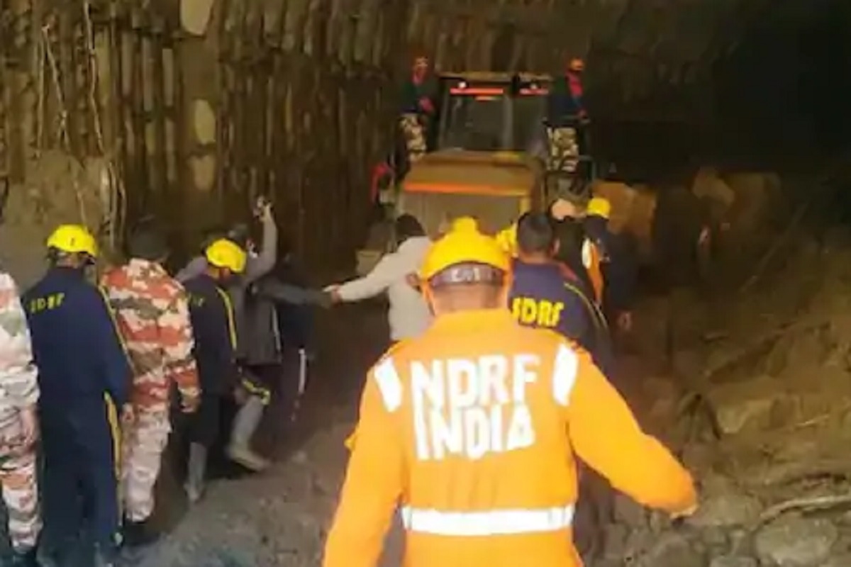 Uttarakhand Glacier Burst: टनलमध्ये कसे जीवंत राहिले मजूर; सांगितली त्या घटनेची भयंकर कहाणी