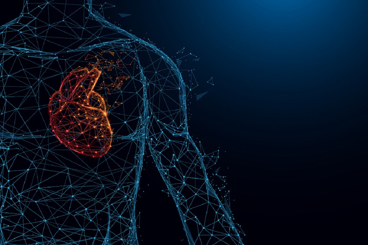 आर्टिफिशिअल हार्ट त्याच्या शरीरातून बाहेर काढलं.