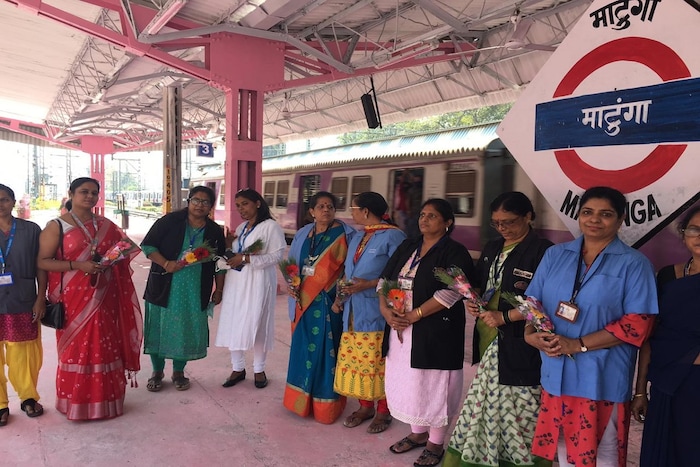 हे रेल्वे स्थानक फक्त महिला कर्मचाऱ्यांकडून सांभाळल जातं. याठिकाणी सर्व महिलाच काम करतात.