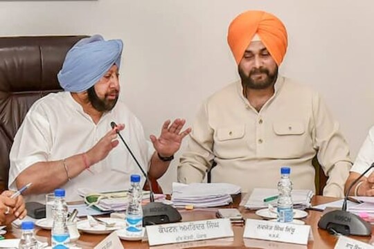 पंजाबमध्ये Congress in action, नाराज नवज्योत सिंग सिद्धू यांना मिळणार मोठी जबाबदारी!