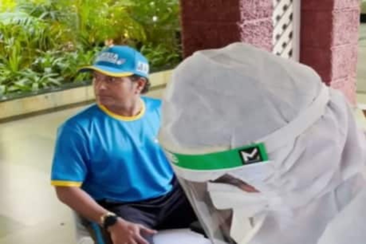 मैदानात कुणालाही न घाबरणारा सचिन कोरोना टेस्टच्या दरम्यान ओरडतो तेव्हा... पाहा VIDEO