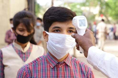 BREAKING: ठरलेल्या तारखेलाच होणार दहावी आणि बारावीच्या परीक्षा- सूत्र