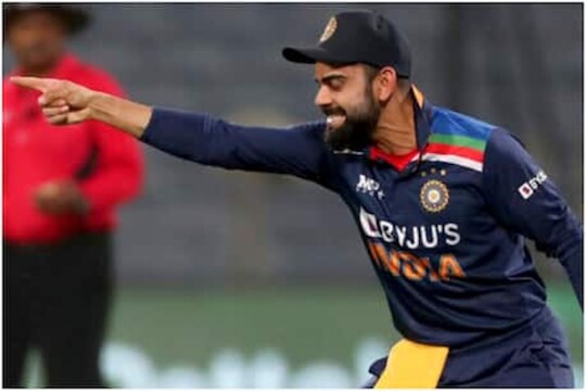 IPL 2021: 'या' कारणामुळे विराट कोहलीला व्हावं लागणार आठवडाभर क्वारंटाईन!