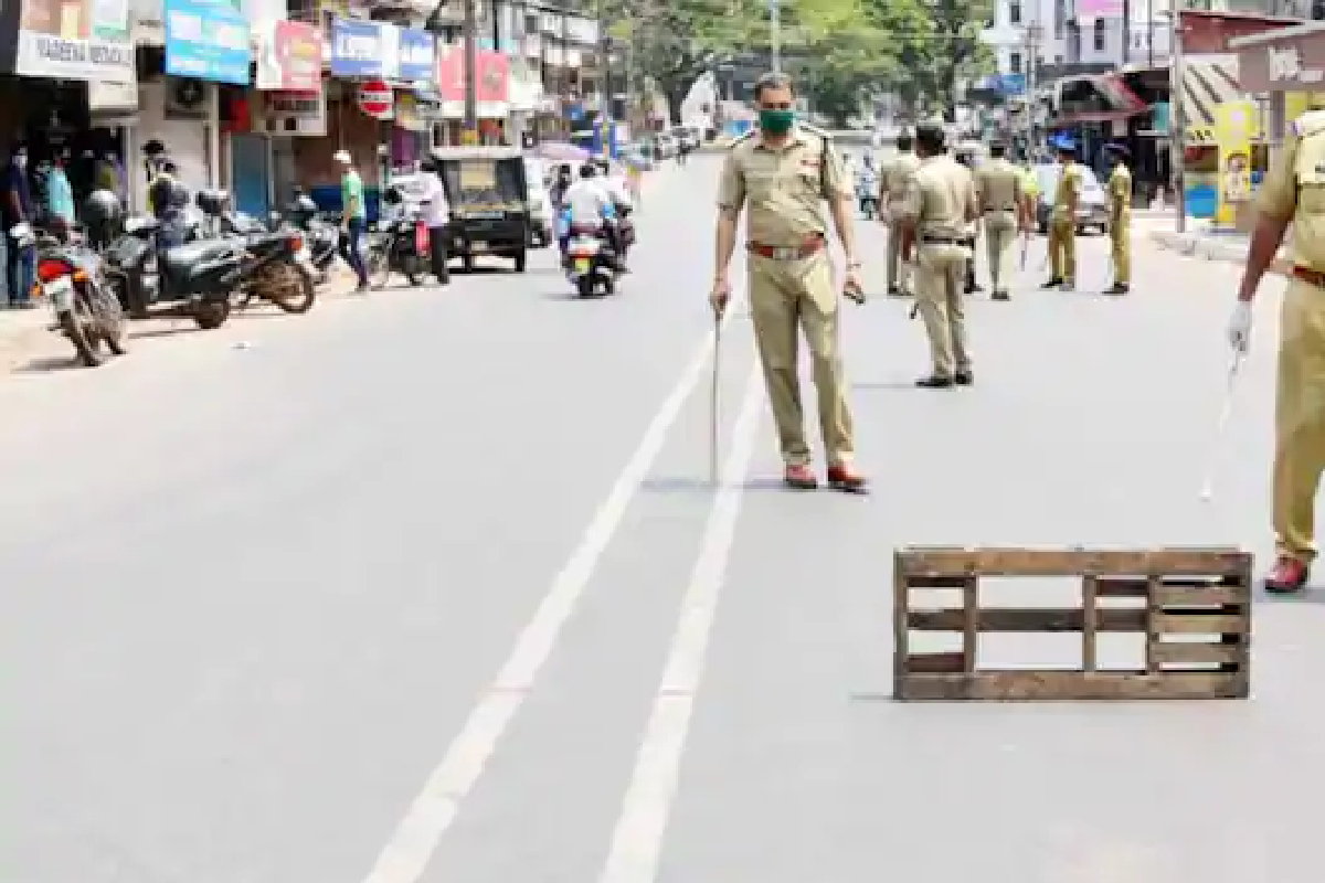 'पुण्यात कडक निर्बंध लावणे हा काळा दिवस'; त्रस्त रेस्टॉरंट व्यावसायिकांचा विरोध