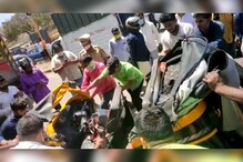 Accident! मुंबई-पुणे महामार्गावर रिक्षाची डंपरला जोरदार धडक; चालक गंभीर जखमी Accident! मुंबई-पुणे महामार्गावर रिक्षाची डंपरला जोरदार धडक; चालक गंभीर जखमी