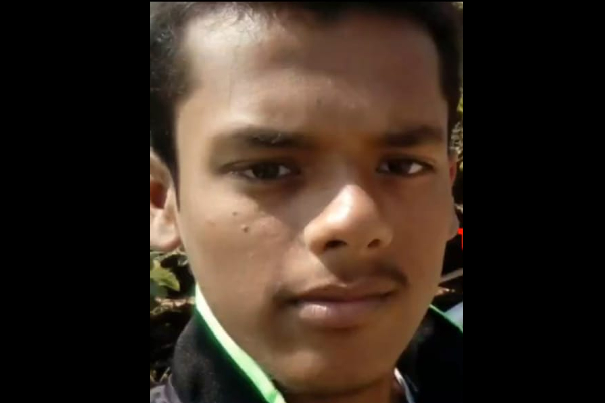 Aurangabad news : चौघे जण गप्पा मारत होते तितक्यात गब्याने केला हल्ला, एकाच्या छाती खुपसला चाकू!