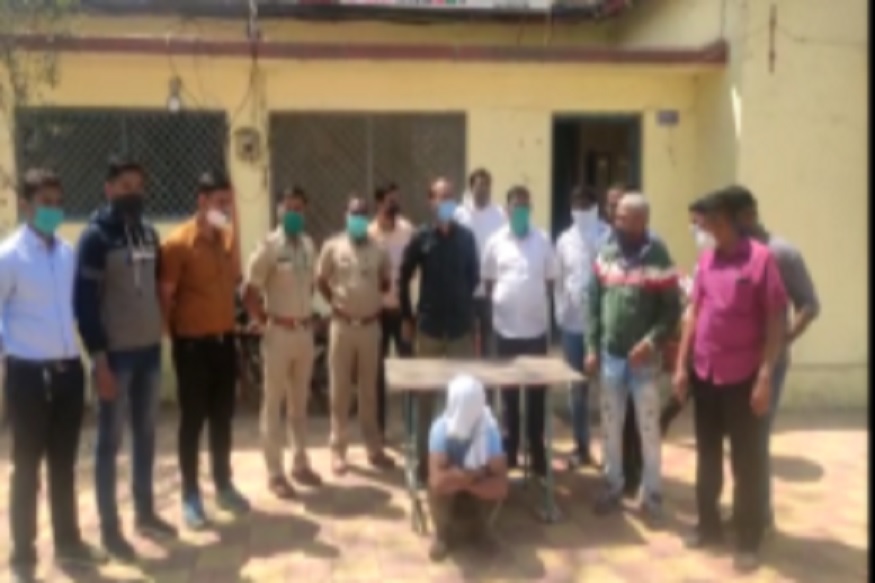 चोरी केल्याच्या संशयावरून अकोला शहरात मध्यरात्री दगडाने ठेचून एकाची हत्या