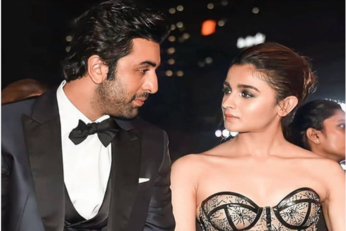 Alia Bhatt Birthday : अकराव्या वर्षीच आलियाला जडलं रणबीरवर प्रेम, वाचा कपलची Love Story