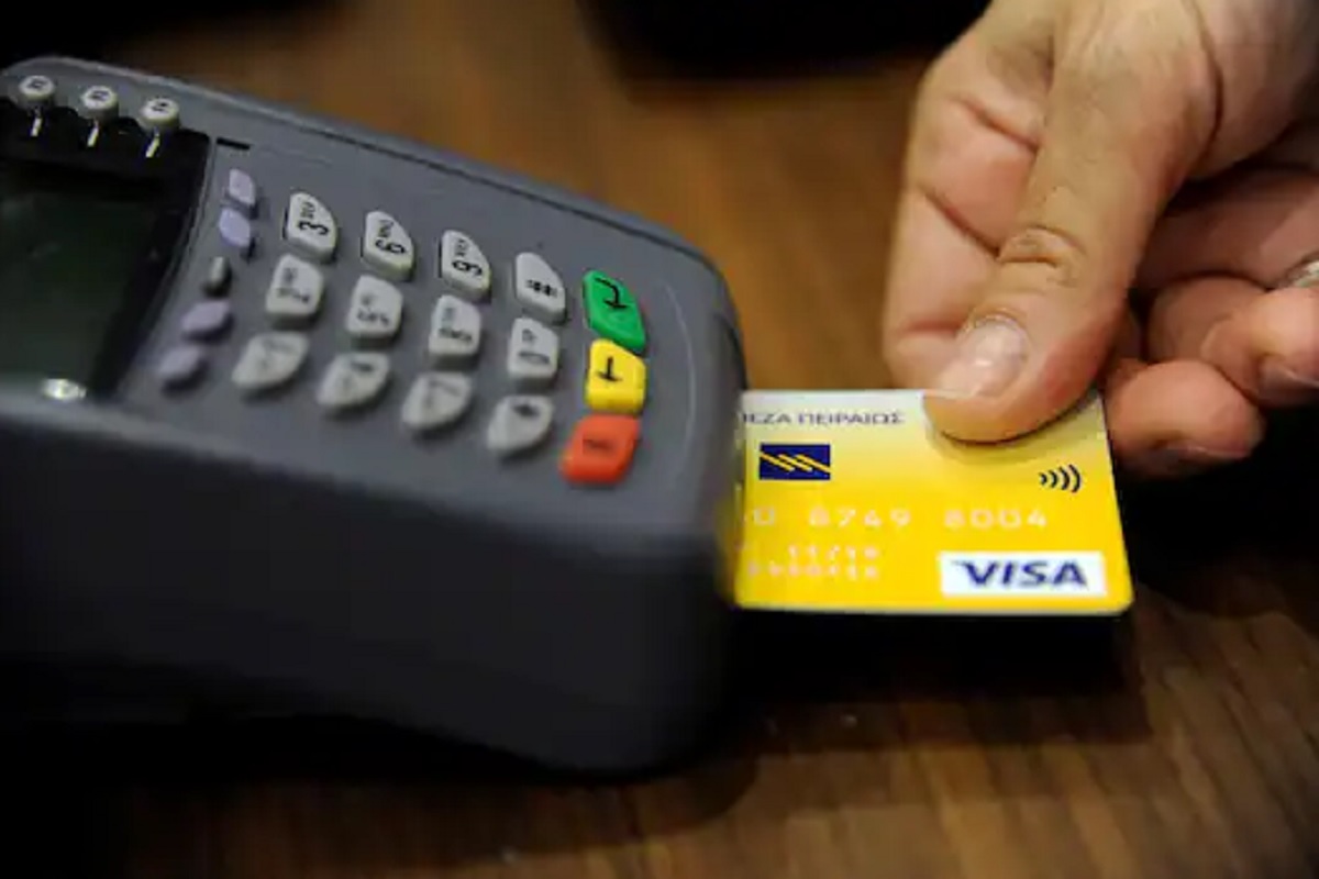 क्रेडिट कार्डाच्या अतिवापराने होते कोकेनसारखीच नशा, सर्व्हेतून धक्कादायक खुलासा