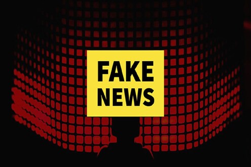 Explainer: फेक न्यूज म्हणजे काय? बातमीची सत्यता कशी तपासायची?