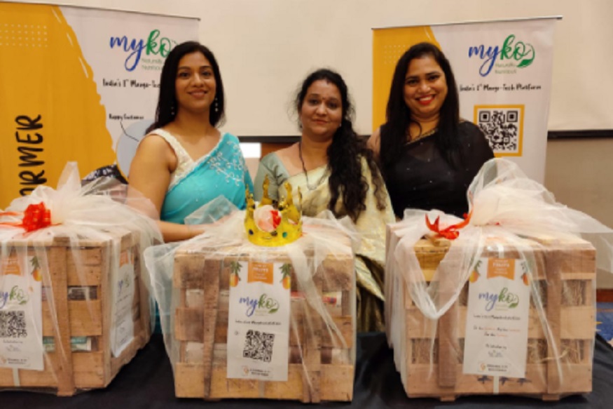 अबब! मुंबईत हापूसच्या 5 डझन पेटीला तब्बल 1 लाख रुपयांचा विक्रमी भाव, गेल्या 100 वर्षातील ऐतिहासिक दर