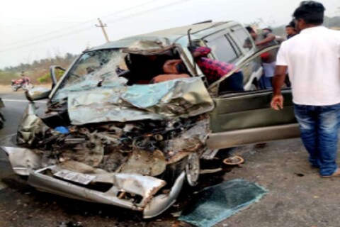 कबड्डी संघातील दोन खेळाडूंचा अपघाती मृत्यू (Indapur Accident) झाला आहे.