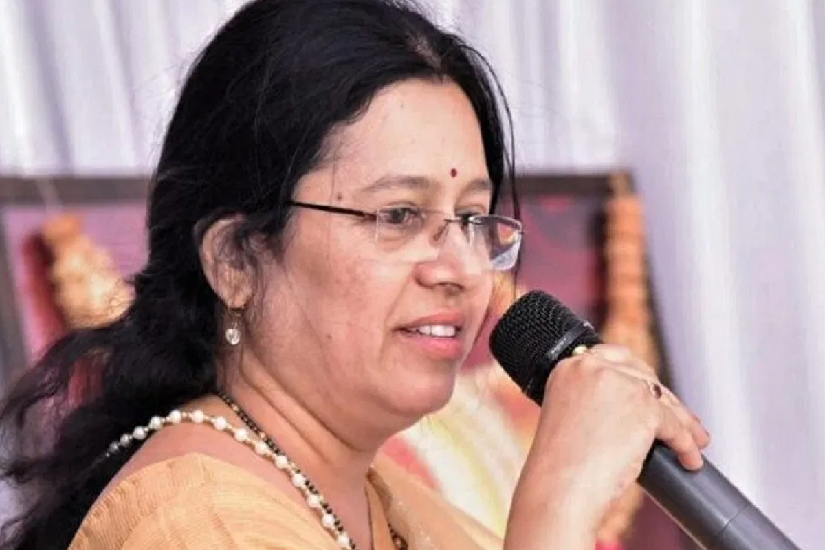 भाजपच्या नेत्या मेधा कुलकर्णी यांच्याविरोधात मारहाणीची तक्रार, कोथरुडमध्ये खळबळ