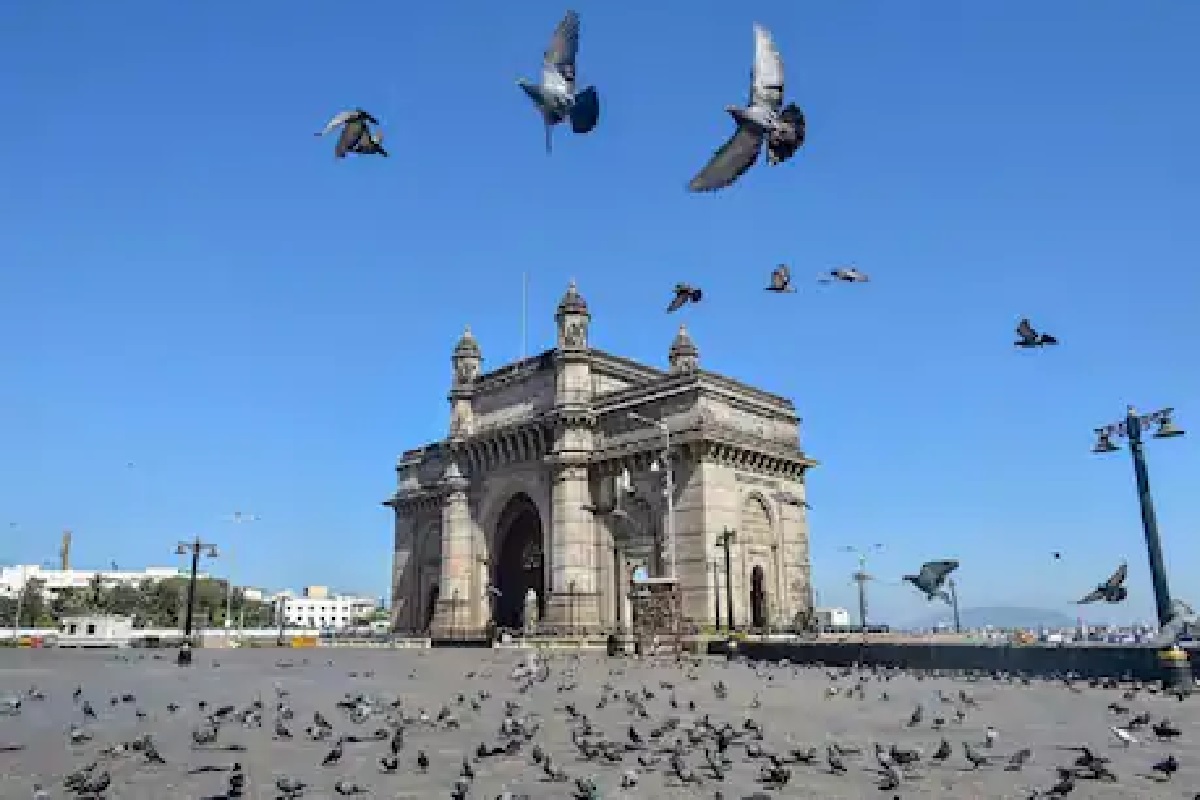 मुंबईत आजपासून तिसऱ्या टप्प्यातील निर्बंध लागू, 4 वाजेपर्यंतच दुकानं सुरु