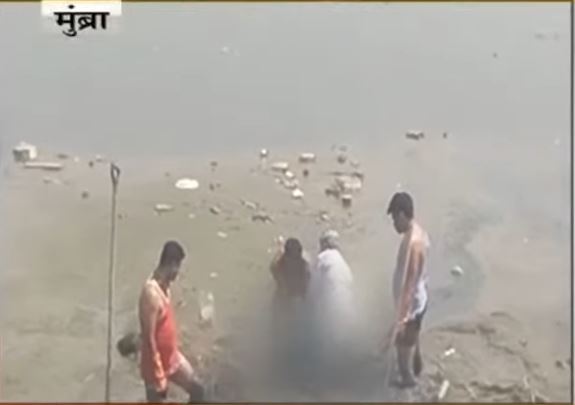 VIDEO: मुंबईत स्फोटकं सापडली त्या गाडीच्या मालकाचा खाडीत सापडला मृतदेह