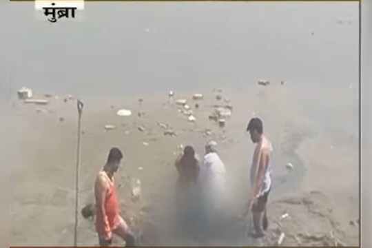 VIDEO: मुंबईत स्फोटकं सापडली त्या गाडीच्या मालकाचा खाडीत सापडला मृतदेह