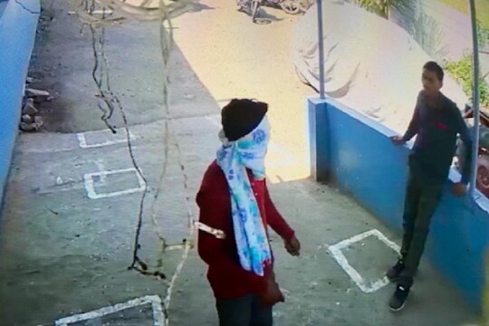 प्रियकराची हत्या करण्यासाठी तरुणीने दिली SEXची ऑफर आणि पैसे, आरोपीचा धक्कादायक खुलासा