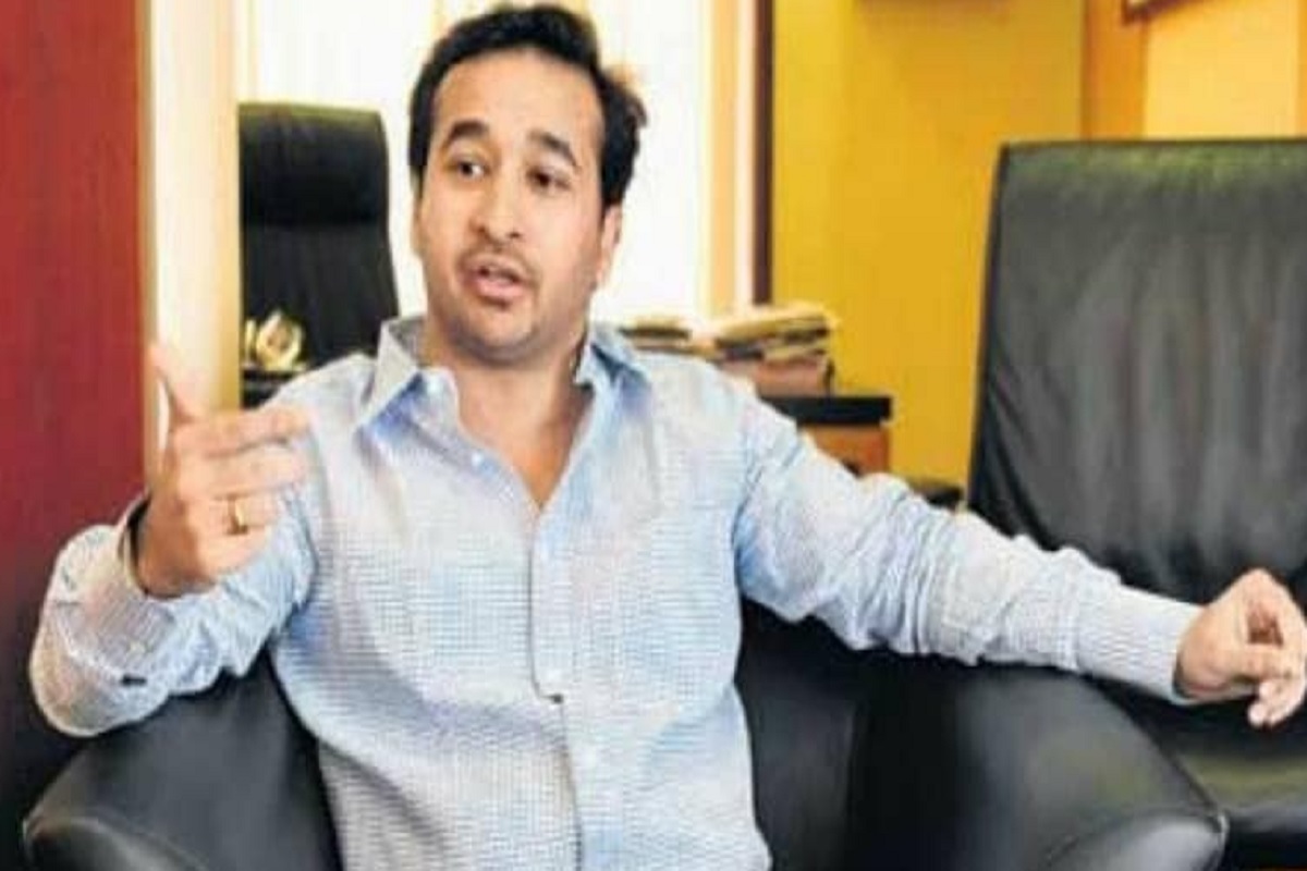 '...म्हणून पुढच्या वेळेस चड्डीत राहायचं'; शुद्धीकरणाच्या मुद्द्यावरुन राणे सुपूत्र आक्रमक