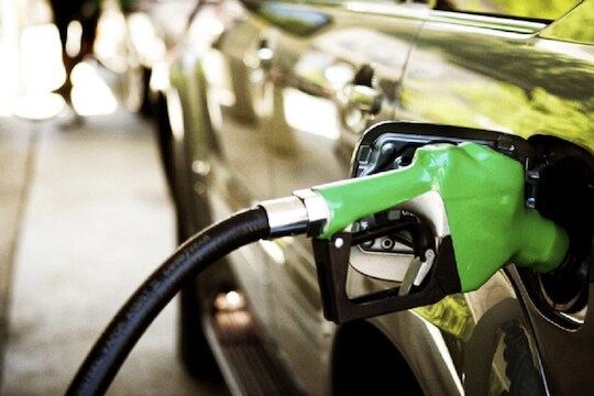 घरबसल्या ऑर्डर करा petrol-diesel; ही कंपनी करणार door-to-door fuel delivery
