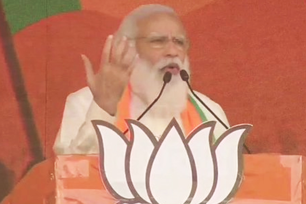 'पाच वर्ष बंगालला उद्ध्वस्त केलं', मोदींचा ममतादीदींवर जोरदार हल्लाबोल