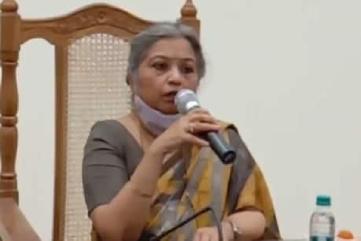 पहाटेच्या अजानमुळे उडाली कुलगुरूंची झोप, जिल्हाधिकाऱ्यांना पत्र लिहून केली अशी मागणी