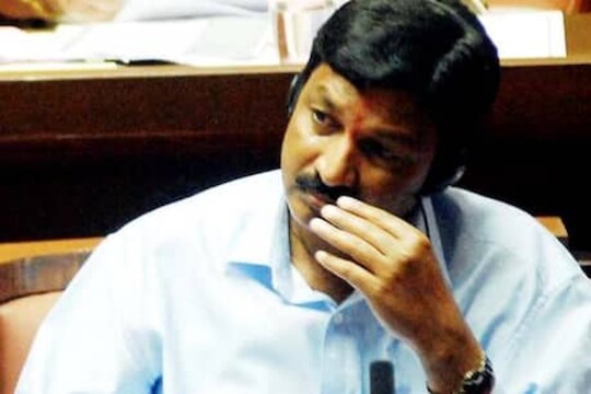 ‘बदनामीकारक बातम्या थांबवा’; SEX CD प्रकरणानंतर धास्तावलेल्या सहा मंत्र्यांची कोर्टात धाव