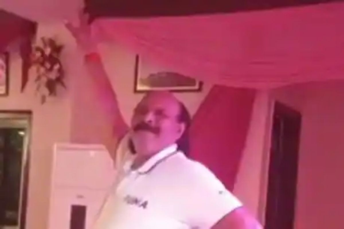 नोकरीच्या शोधात आलेल्या युवतीसोबत सरकारी कर्मचाऱ्याचं संतापजनक कृत्य; अश्लील मेसेज करुन केली भलतीच मागणी