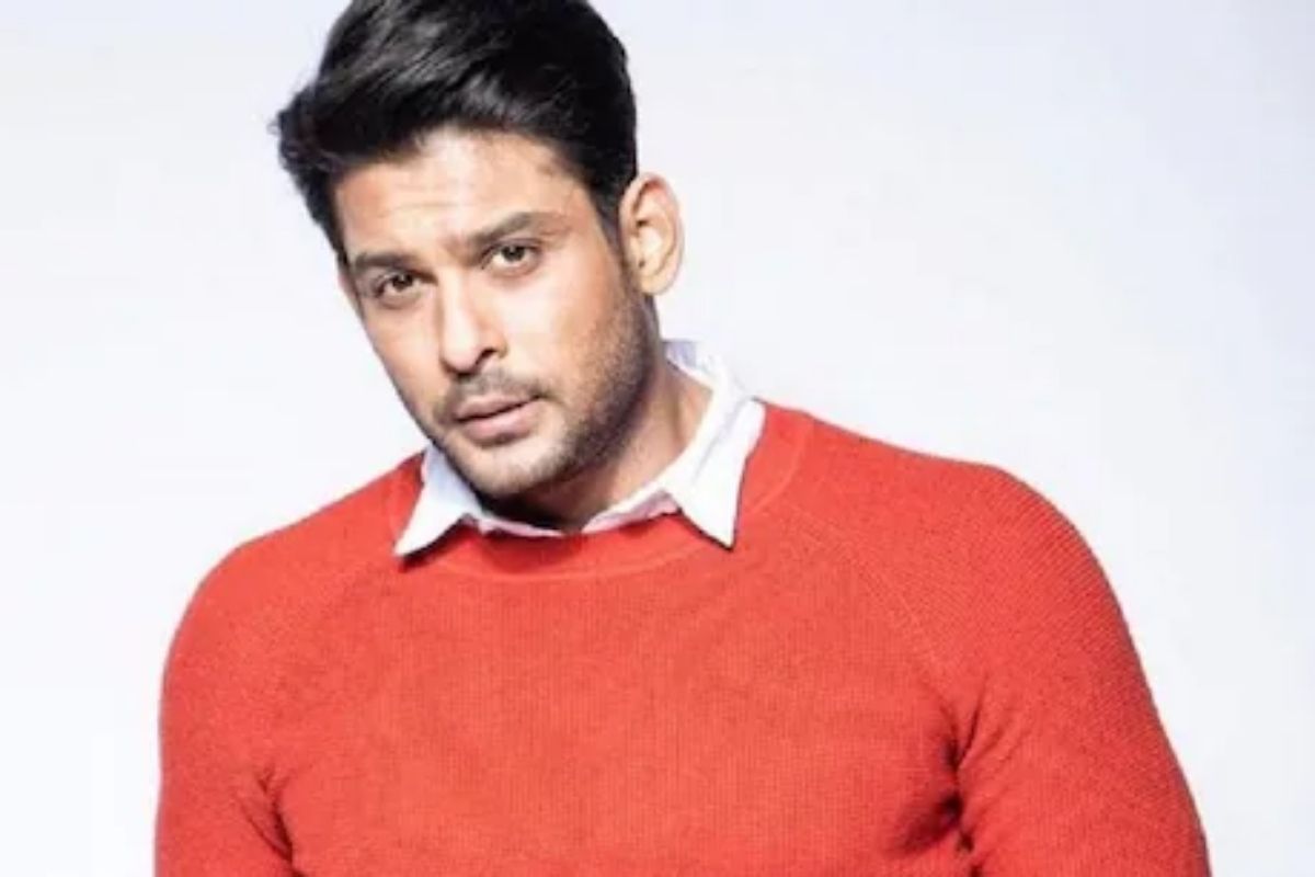 BIG BREAKING: बिग बॉस विजेता अभिनेता Sidharth Shukla चे हृदयविकाराच्या झटक्याने निधन