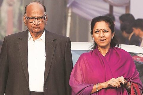 
पोटात दुखू लागल्यामुळे आज सकाळी शरद पवार हे ब्रीच कँडी हॉस्पिटलमध्ये तपासणीसाठी आले होते.