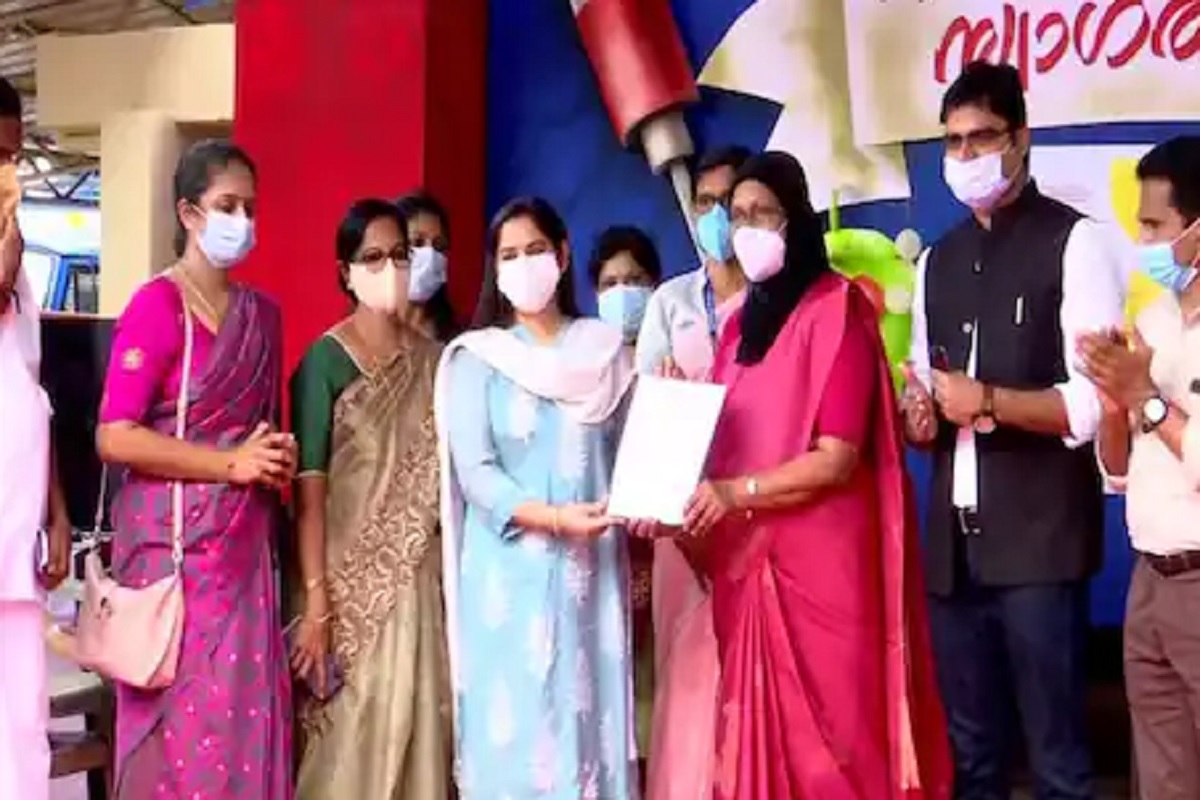 Alert! सोशल मीडियावर कोविड लशीच्या सर्टिफिकेटसोबत फोटो अपलोड केला असेल तर लगेच हटवा, कारण...