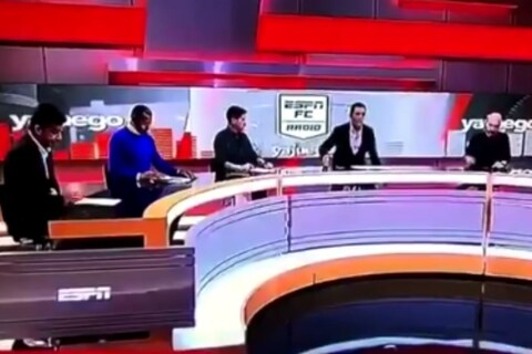 Television Set Falls on Journalist : लाइव्ह शोदरम्यान हा धक्कादायक प्रकार घडला. याचा व्हिडिओ समोर आला आहे