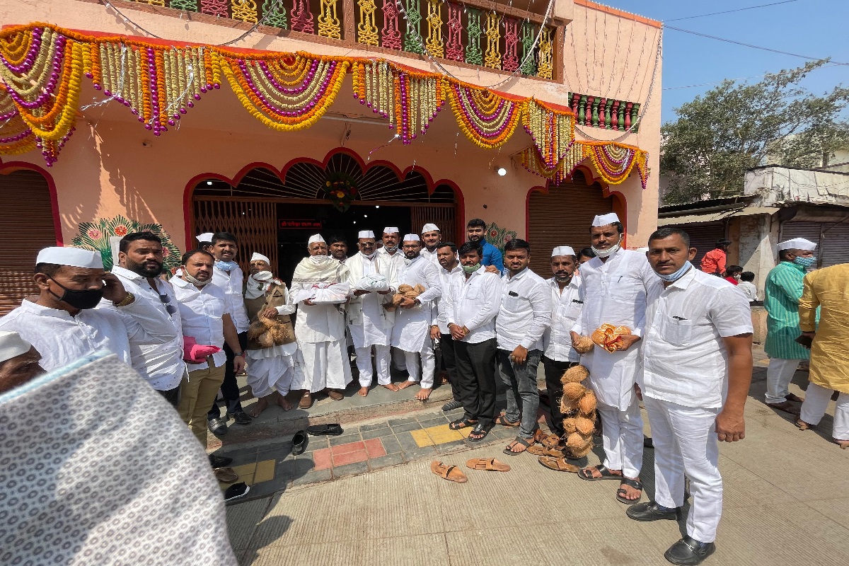 91 लाखाची बोली लावून उचलला गेला नागेश्वर महाराज यात्रेतील मानाचा विडा, काय आहे खास?