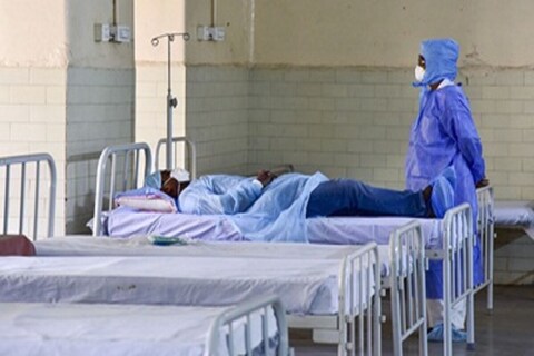 माणसामध्ये पहिल्यांदाच बर्ड फ्लूचा (Bird flu) H10N3 स्ट्रेन दिसून आला आहे. 