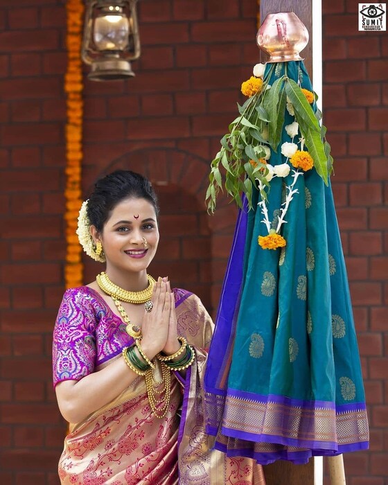 अभिनेत्री दीप्ती देवीनेसुद्धा आपल्या गुढीपाडव्याचे फोटो सोशल मीडियावर पोस्ट केले आहेत. 