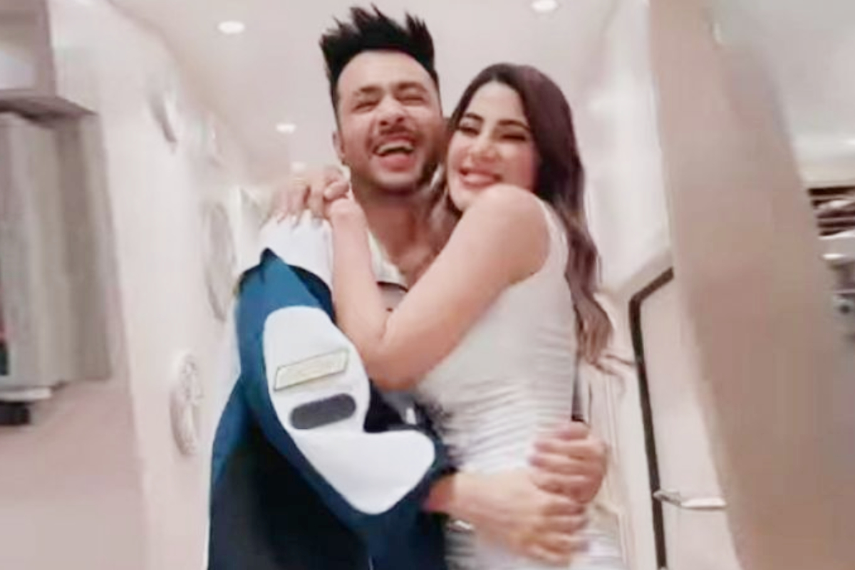 निक्कीनं केला आपल्या लव्ह लाईफचा खुलासा; उत्तर ऐकून टोनी कक्करलाही बसेल धक्का