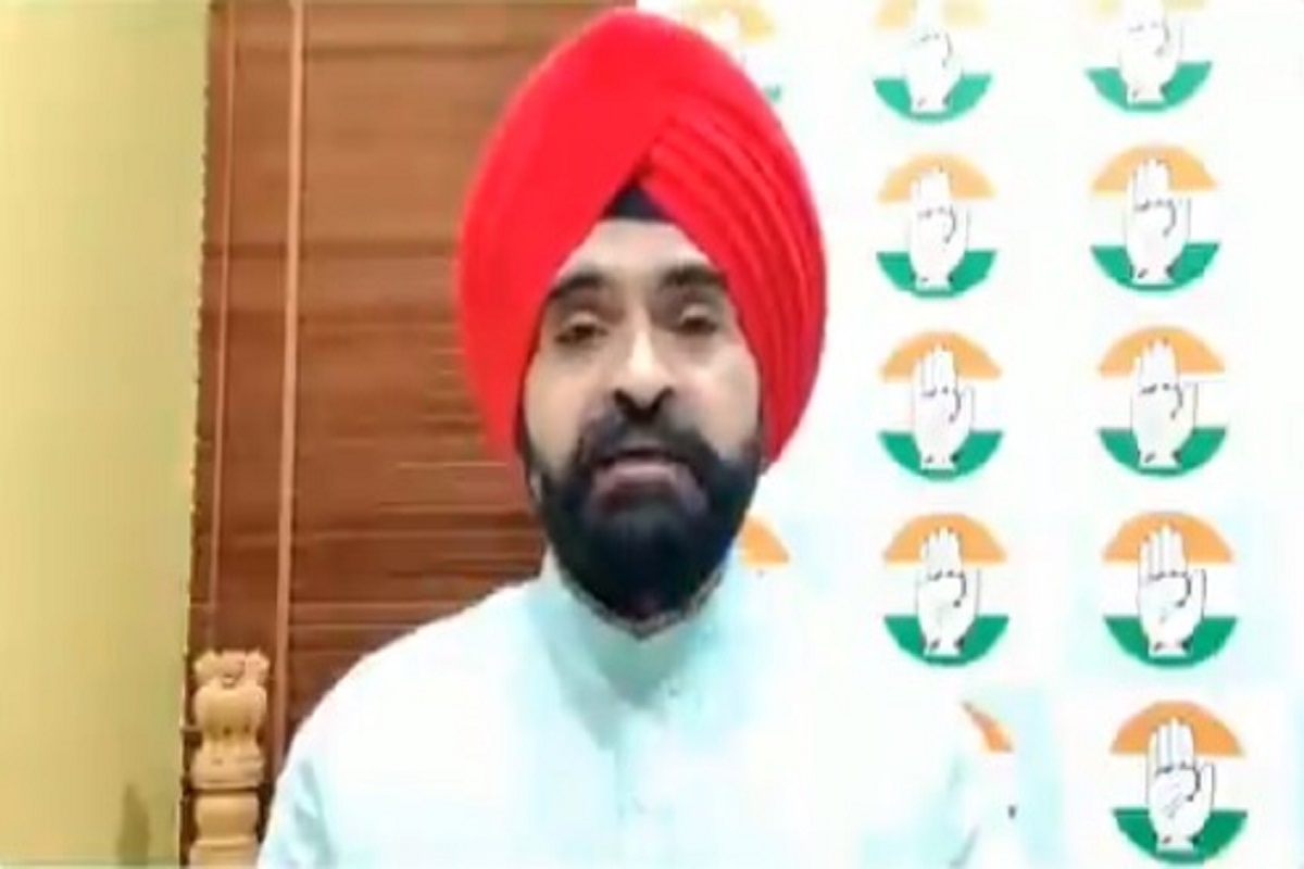 'कोरोनाला हरवण्याची सुरुवात दिवे पेटवून झाली पण आज आपण मृतदेहाला अग्नी देतोय', काँग्रेसचा मोदी सरकारवर हल्लाबोल