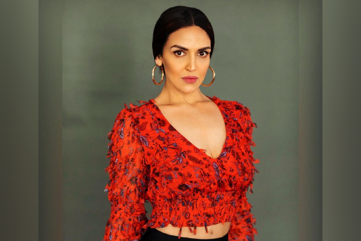 ‘हे 3 उपाय करा, कोरोना आसपासही फिरकणार नाही’; इशा देओलनं केला दावा