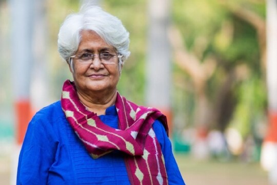 मनोरंजनसृष्टीला मोठा धक्का; प्रसिद्ध दिग्दर्शिका सुमित्रा भावे यांचं निधन
