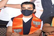 गौतम गंभीर फुकटात वाटतोय Fabiflu, पण ट्रोलर्सनी साधला निशाणा, कारण... गौतम गंभीर फुकटात वाटतोय Fabiflu, पण ट्रोलर्सनी साधला निशाणा, कारण...