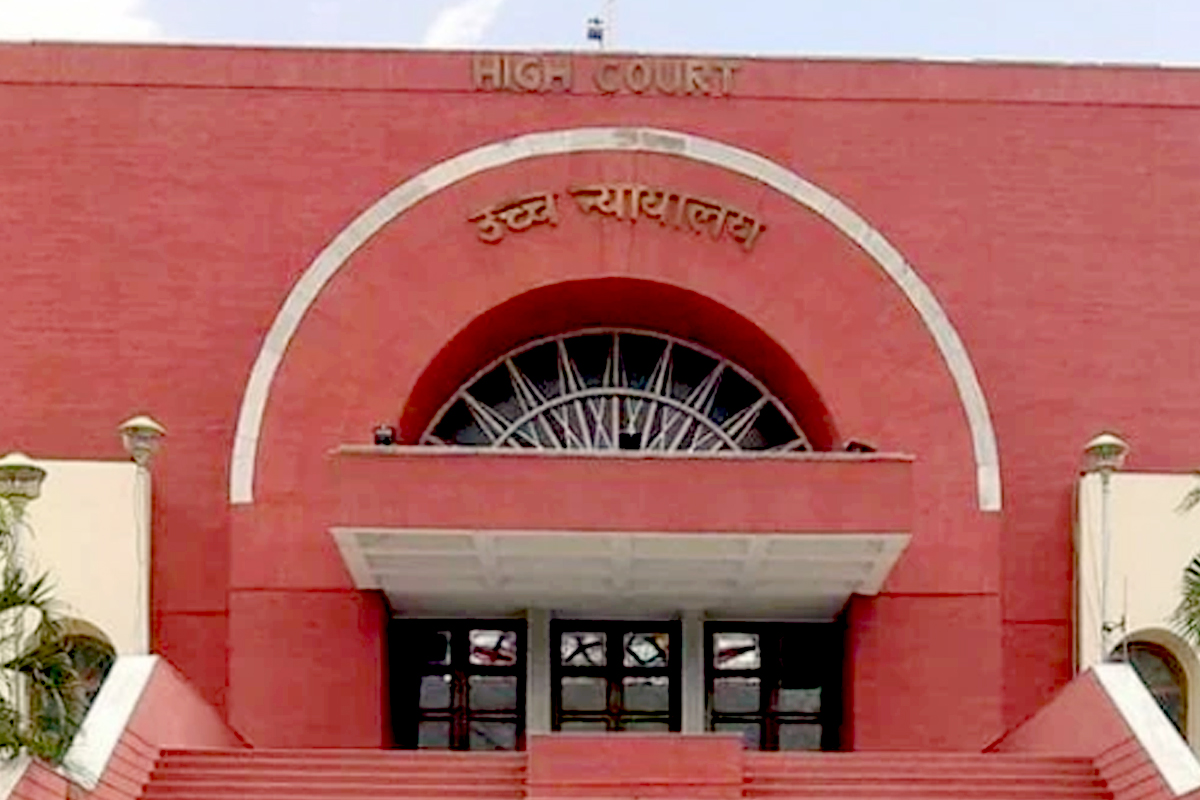 'सरकारला दोष देण्यापूर्वी स्वतः कोरोनाचे नियम पाळा', मुंबई हायकोर्टाचे नागरिकांवर ताशेरे