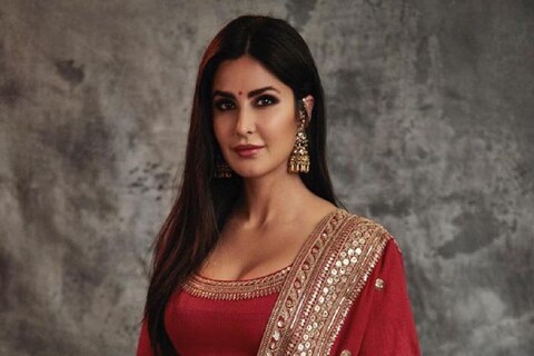 या प्रचाराला बॉलिवूड अभिनेत्री कतरिना कैफ (Katrina Kaif) हिनं पाठिंबा दिला आहे. तिनं आपल्या चाहत्यांना मास्कशिवाय घराबाहेर न पडण्याची विनंती केली आहे.