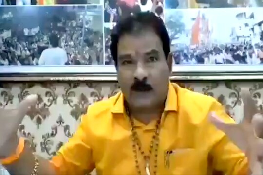 'कोरोनाचे जंतू सापडले असते, तर देवेंद्र फडणवीस यांच्या तोंडात कोंबले असते', शिवसेना आमदारांचे वक्तव्य