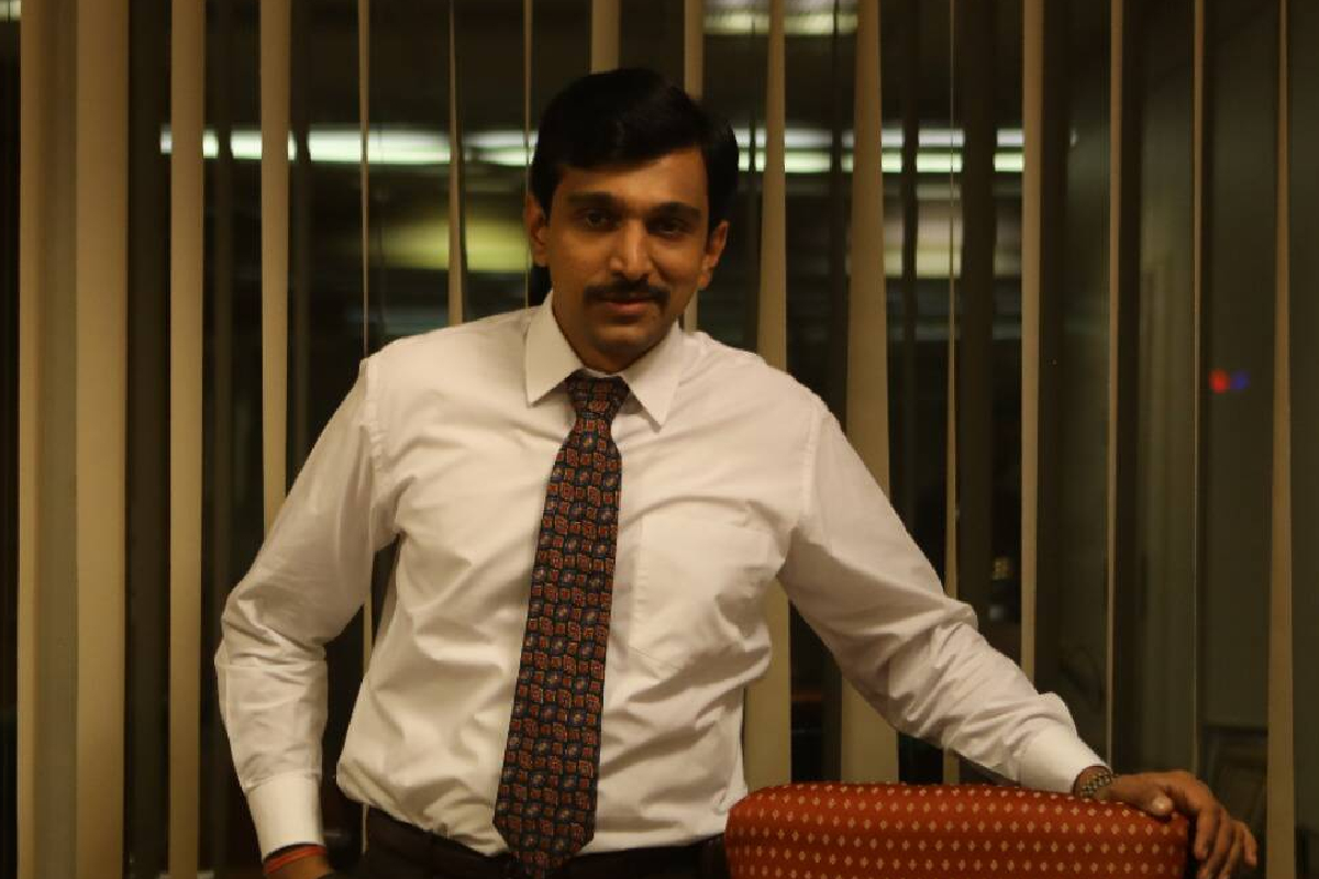 Scam 1992 मध्ये काम कसं मिळालं; पाहा अँटिना दुरुस्त करणाऱ्या प्रतिकचा संघर्षमय प्रवास